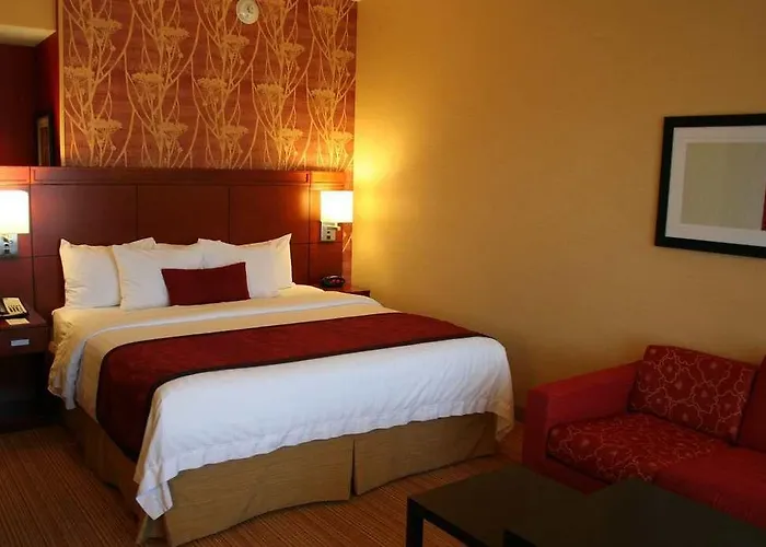 Hotel Courtyard By Marriott