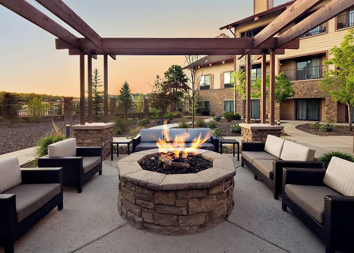 Courtyard By Marriott