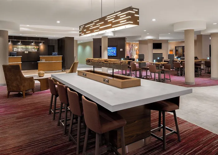 Courtyard By Marriott Hotel
