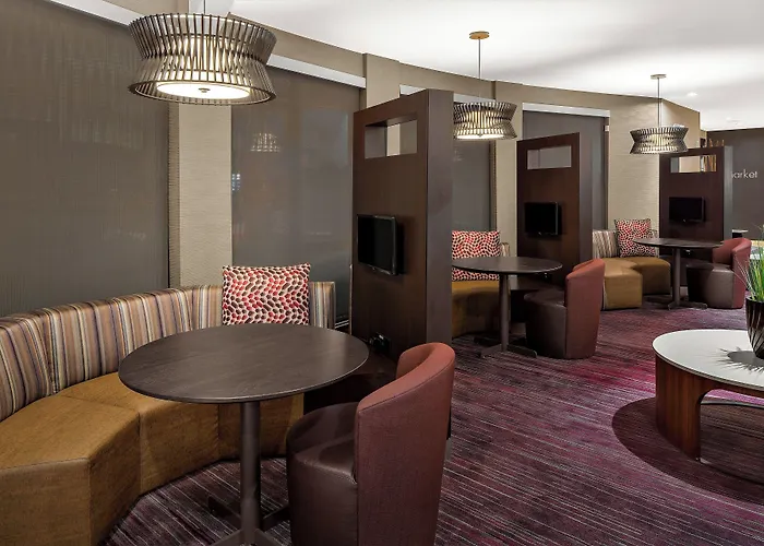 Hotel Courtyard By Marriott