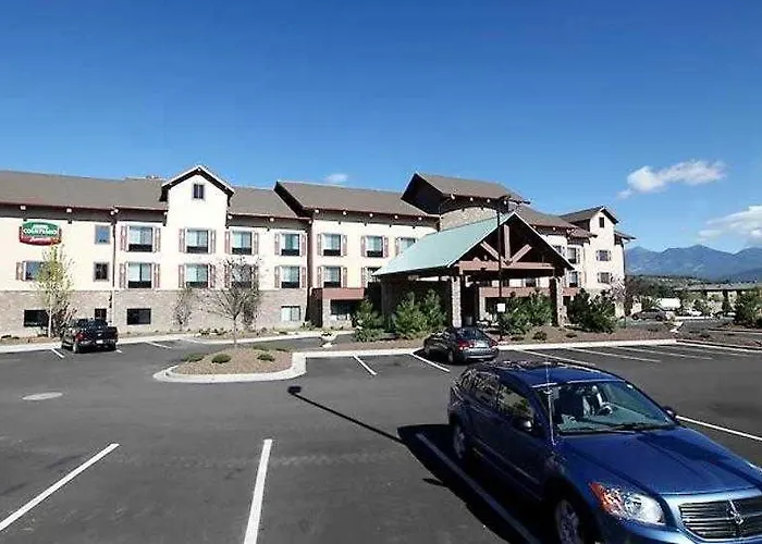 Courtyard By Marriott 3*