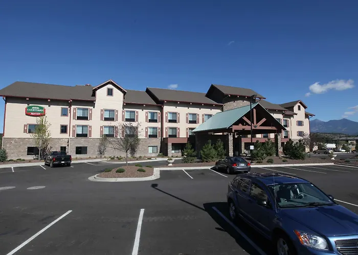 Hotel Courtyard By Marriott