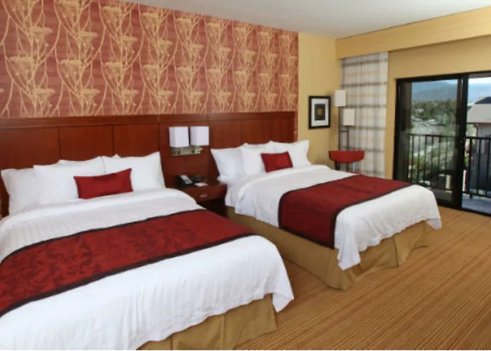 Courtyard By Marriott